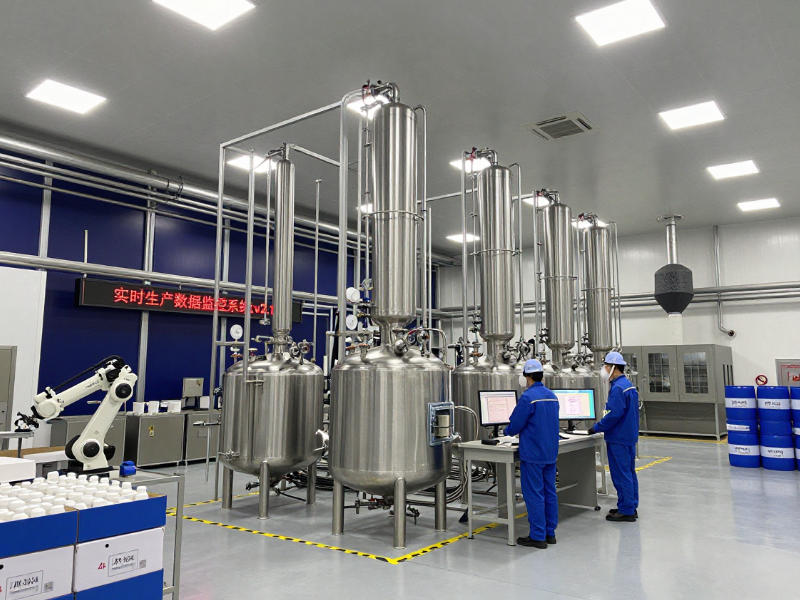 疊氮酸醫(yī)藥化工生產(chǎn)車間現(xiàn)場(chǎng)